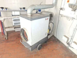 Fitnessstudio Betriebsauflösung - großes Studio - Cardio / Kraft / Spinning und allerhand Zubehör