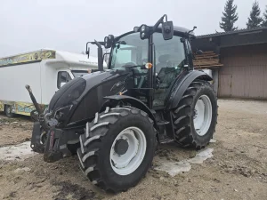 Baumaschinen + Zubehör + Traktoren + Nutzfahrzeuge