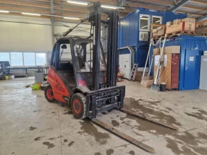 Baumaschinen + Zubehör + Traktoren + Nutzfahrzeuge