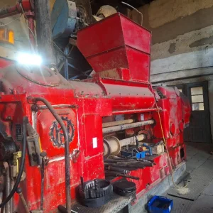 Baumaschinen + Nutzfahrzeuge + Lagerware