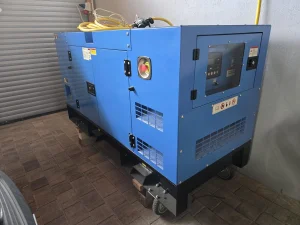 Baumaschinen + Zubehör + Traktoren + Nutzfahrzeuge