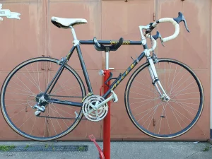 Anhänger / Bauzubehör / Fitnessgeräte / Infrarotkabine