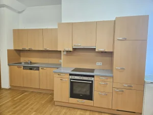Baumaschinen + Nutzfahrzeuge + Lagerware