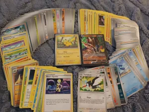 11.000 Pokemon Karten