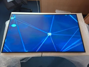 Smart TVs + Notebooks