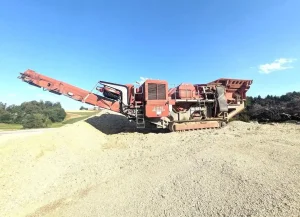 Brechanlage + Bagger + Zubehör + Fahrzeuge