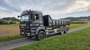 LKW Abholkipper + Baumaschinen